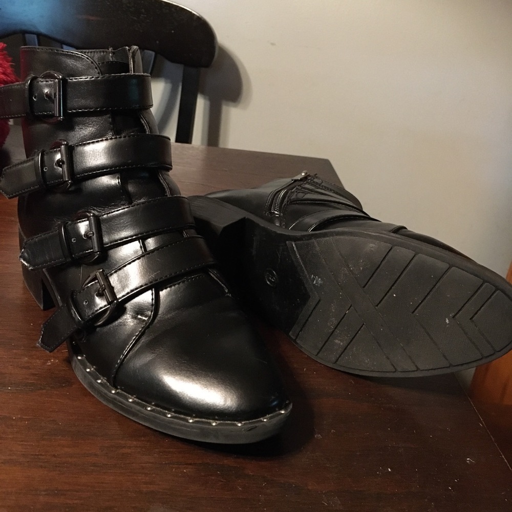 SOLD - Picture 2 of 12